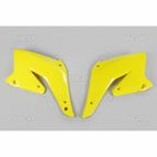 Plásticos laterales de radiador UFO Suzuki amarillo SU03933-102 - motoscamaralweb.com