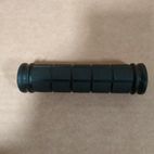 JUEGO DE PUÑOS PATINETE GOODYEAR G3 /(1 UND)- motoscamaralweb.com