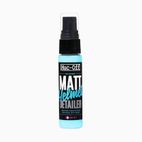 Limpiador y detallador para casco mate MUC-OFF Matt Helmet Detailer - 32ml x18 - motoscamaralweb.com