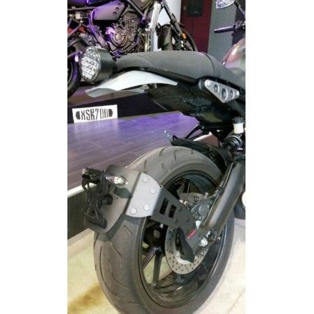 Portamatrículas Yamaha XSR900 negro - motoscamaralweb.com