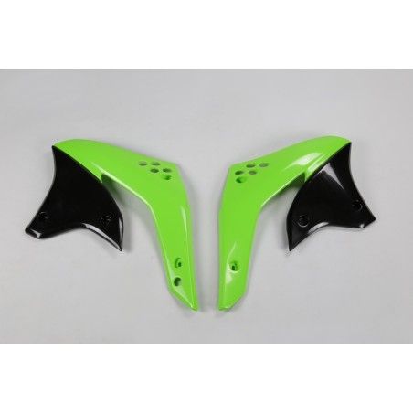 Plásticos laterales de radiador UFO Kawasaki verde KA03784-026 - motoscamaralweb.com