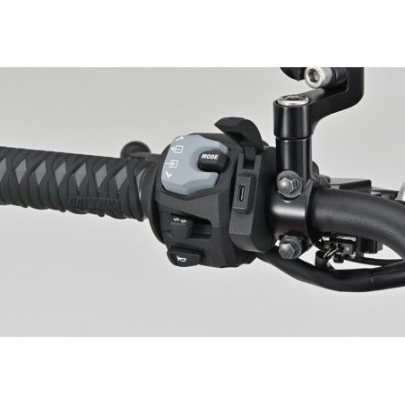 Fuente de alimentación USB tipo C DAYTONA Slim aluminio - manillar Ø22.2/25.4 - motoscamaralweb.com