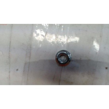 TUERCA TORNILLO SOPORTE GY2508CD- motoscamaralweb.com
