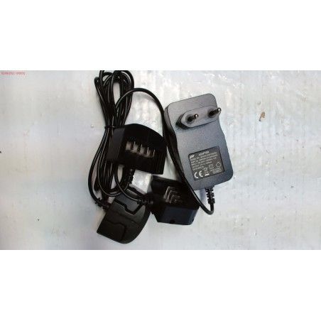 CARGADOR 3 VIAS 2.5AH TIPO C (BAT.CUADRADA)- motoscamaralweb.com