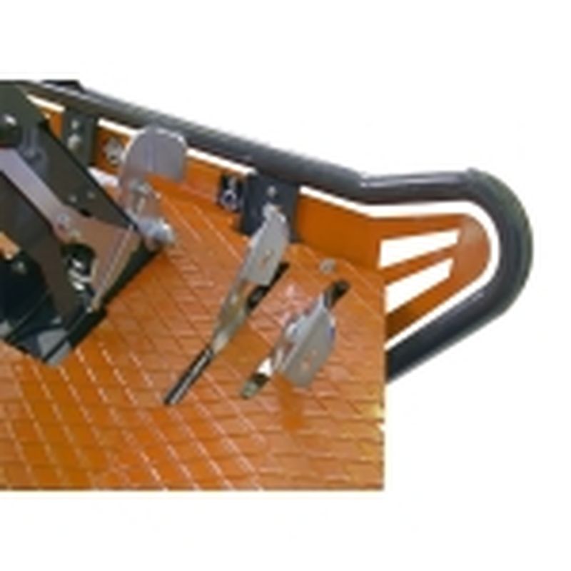 DESBROZADORA CON ASIENTO MARTILLOS FLOTANTES TREVINCA 95CM 2WD - 18.4HP - motoscamaralweb.com