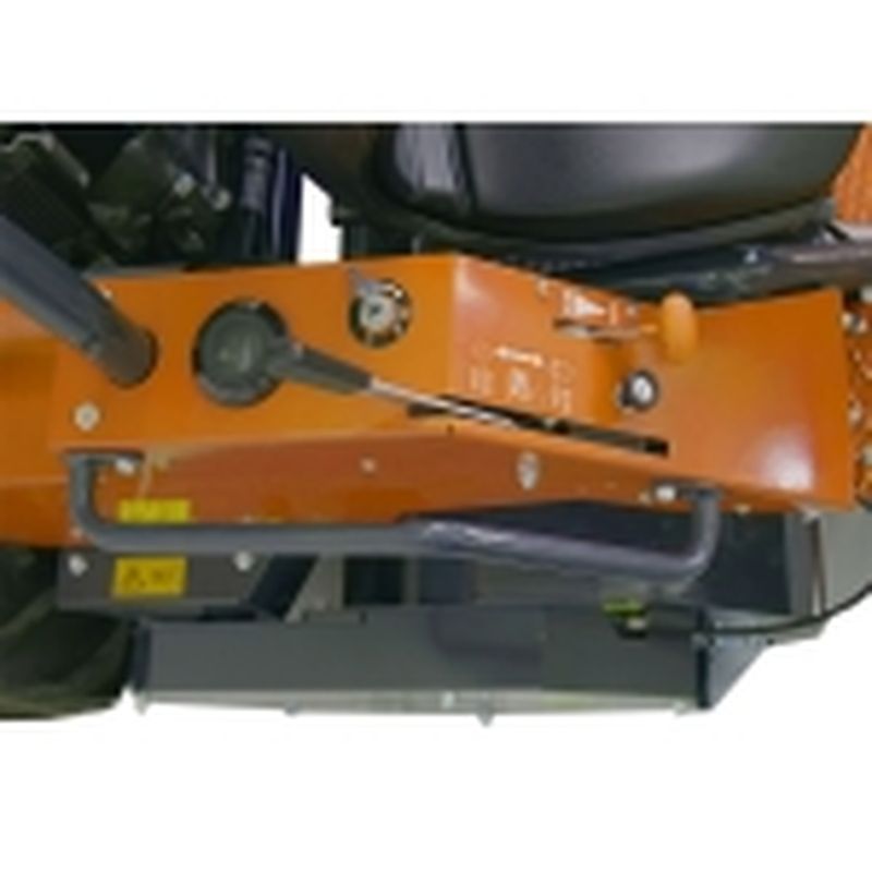 DESBROZADORA CON ASIENTO MARTILLOS FLOTANTES TREVINCA 95CM 2WD - 18.4HP - motoscamaralweb.com