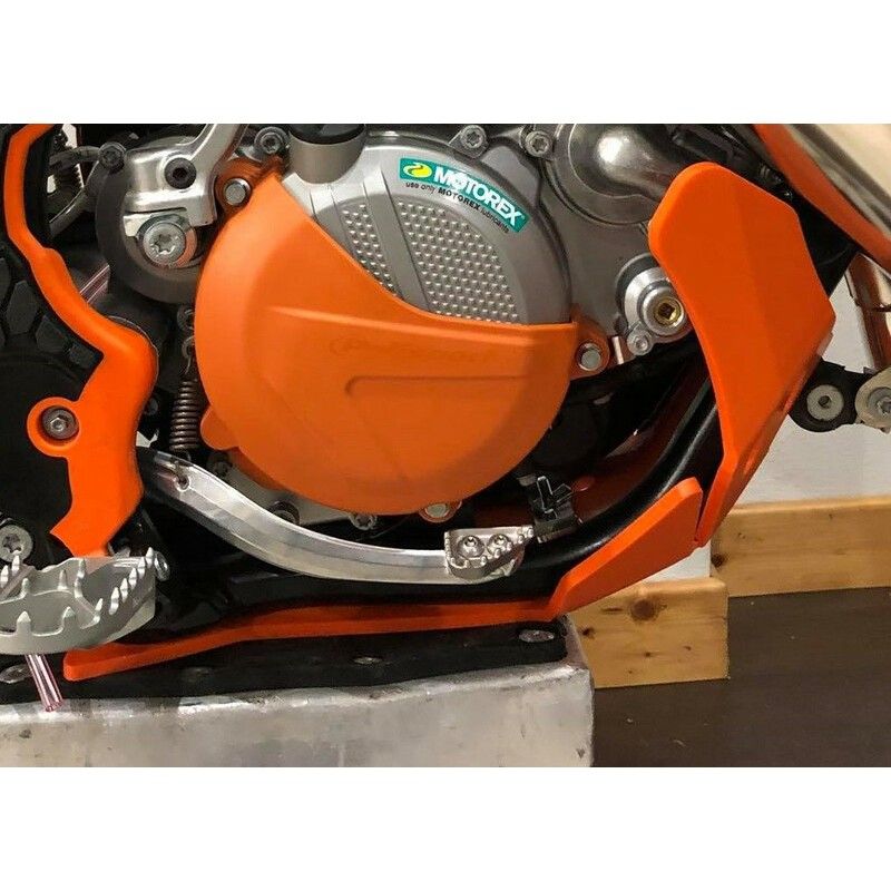 Cubrecárter AXP Enduro KTM naranja AX1451 - motoscamaralweb.com