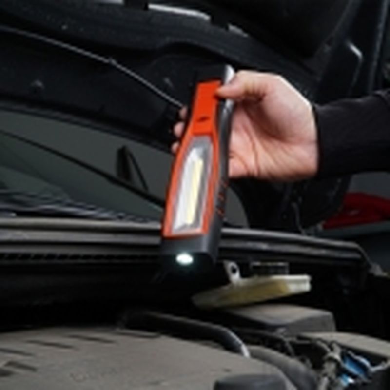 Linterna LED JMP 1000LM Carga por Inducción | Motos Camaral
