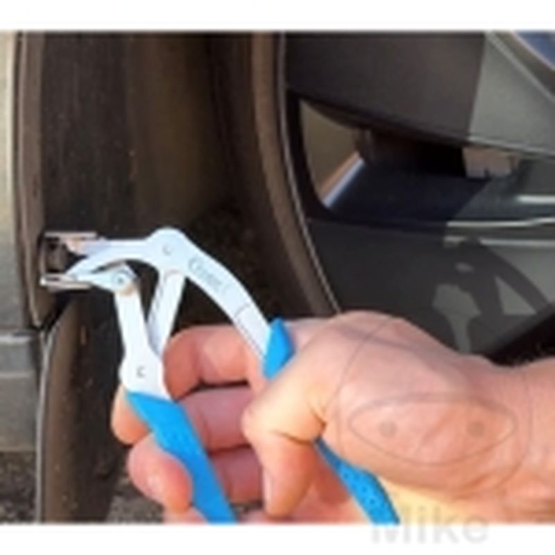 Alicate Automático para Clips de Puerta | LOESEZANGE | Motos Camaral