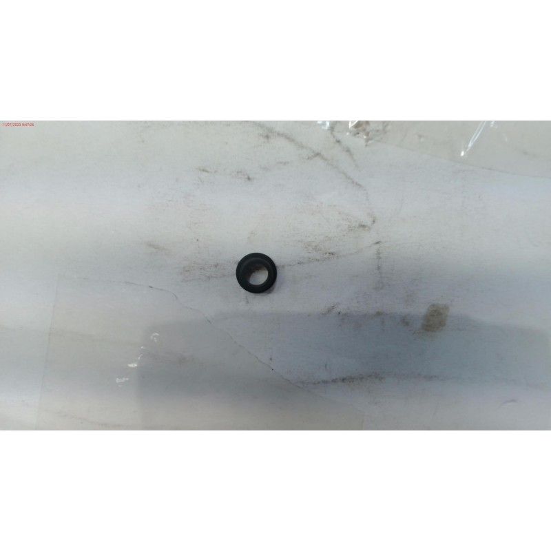 TORNILLO TIPOT CON TUERCA PEINE VAREADOR GOODYEAR GY 04MC- motoscamara