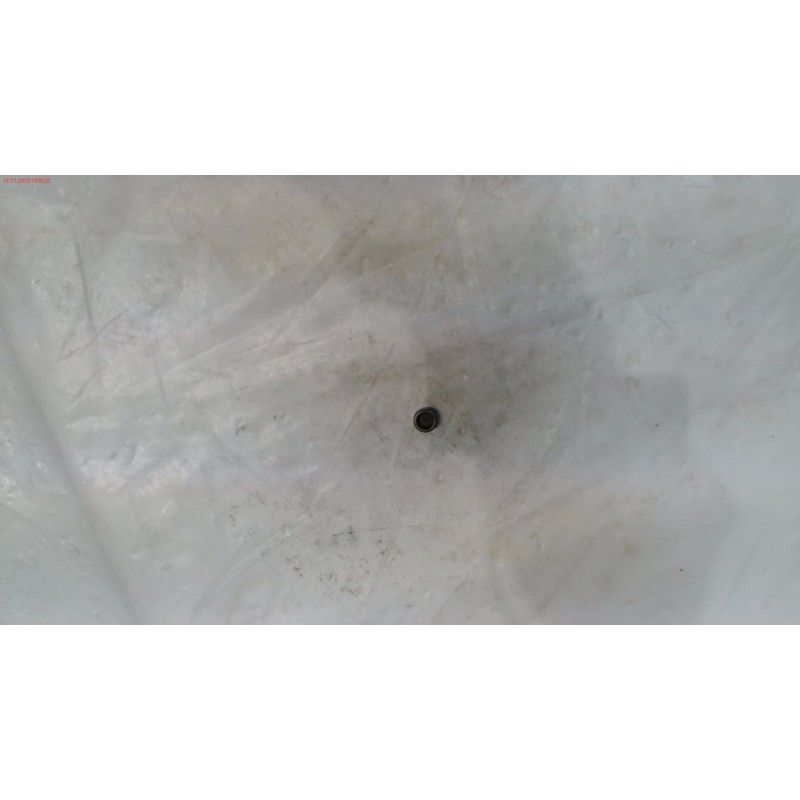 CASQUILLO DE VALVULA- motoscamaralweb.com