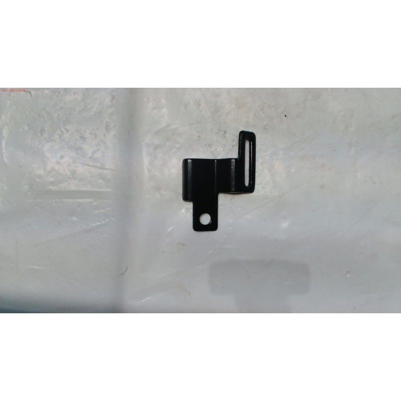 SOPORTE DELANTERO DERECHO GY9502TL- motoscamaralweb.com