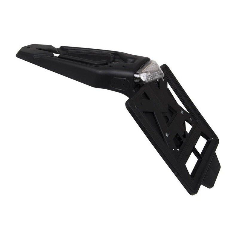 Portamatrículas con piloto LED RACETECH Integra Street 30º - motoscamaralweb.com