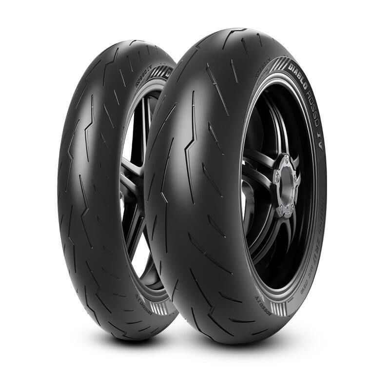 Neumático PIRELLI DIABLO ROSSO IV 240/45 ZR 17 M/C (82W) TL - motoscamaralweb.com